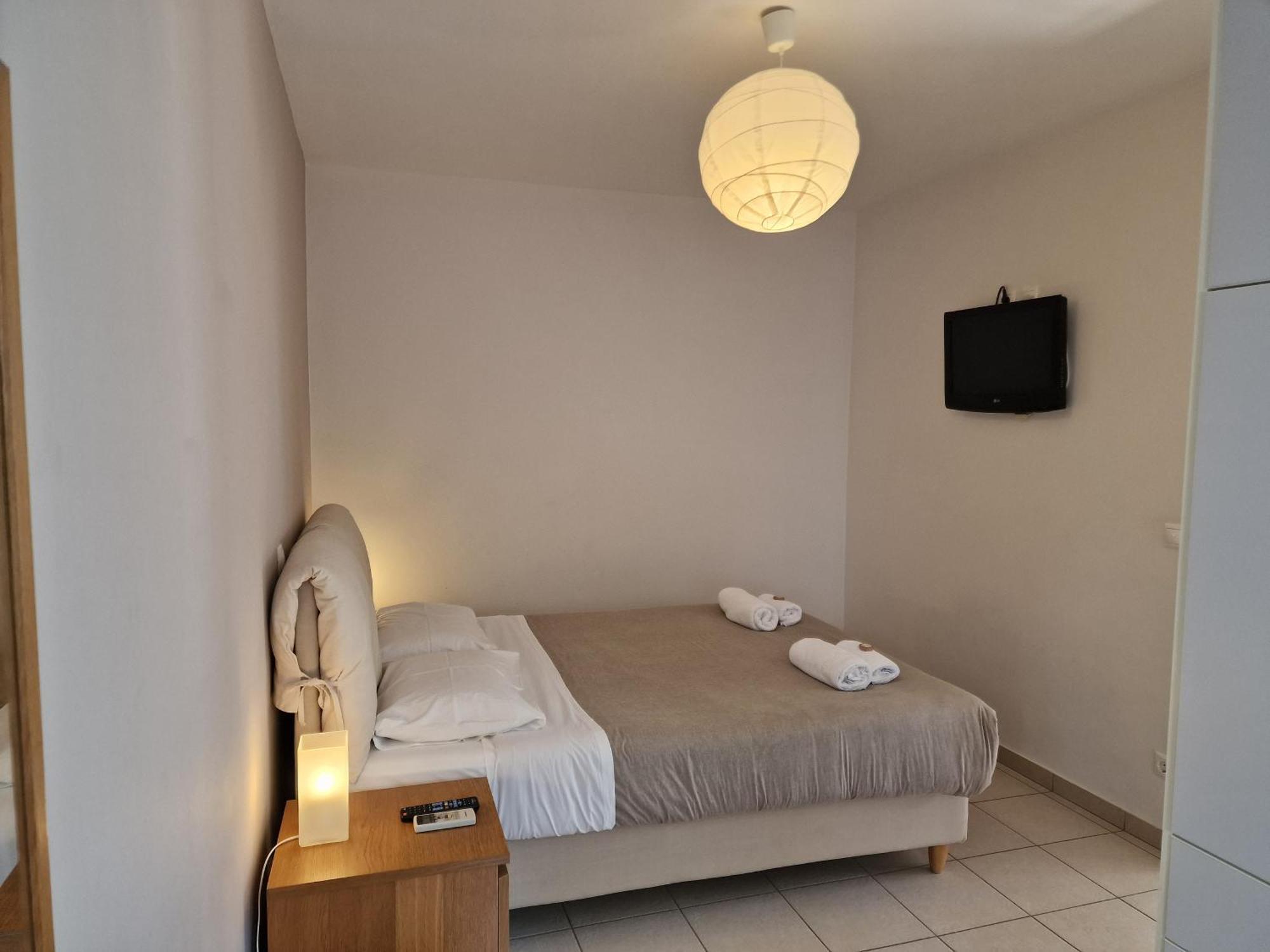 Karaoulanis Apartments Ándros Rum bild